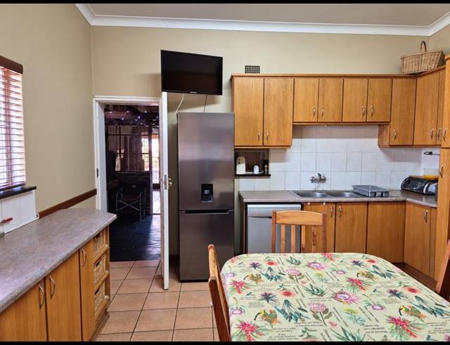 4 BEDROOM HOUSE FOR SALE IN MEYERHOF